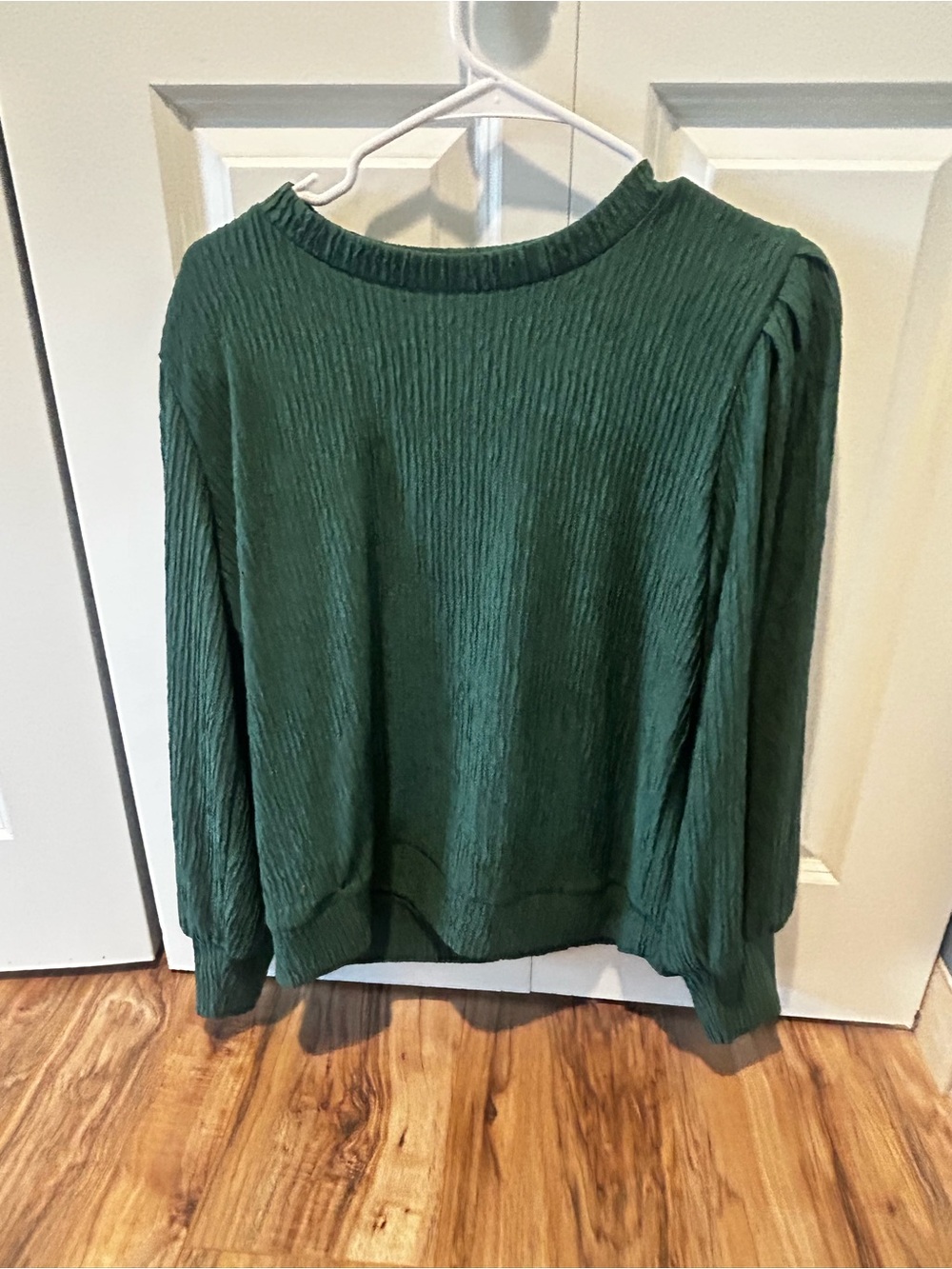 JODIFL Forest Green Textured Crew Neck blouse size Large